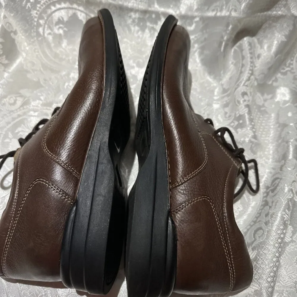 JOHNSTON & MURPHY Sheep Skin Leather Shoes Made In Brazil- Brown- Size 10.5